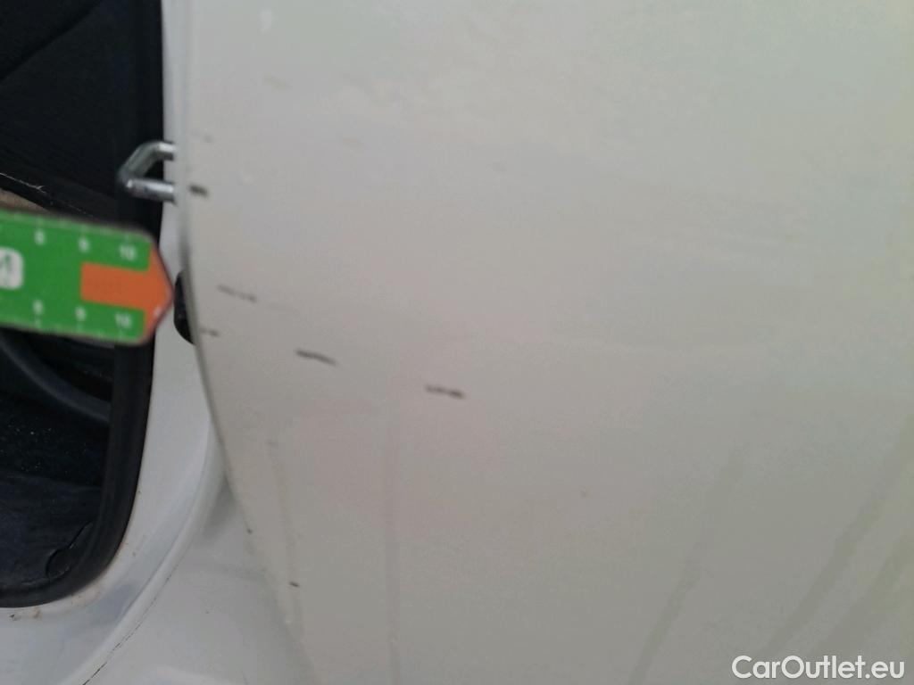  Toyota  Hilux TOYOTA  / 2020 / 4P / pickup 2.8 D-4D 150kW (204CV) Cabina Doble VX #18