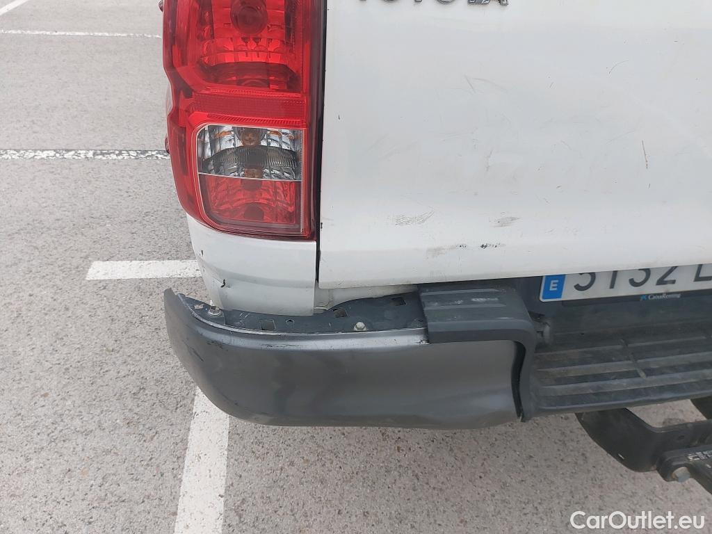  Toyota  Hilux TOYOTA  / 2016 / 4P / pickup 2.4 D-4D Cabina Doble GX #38