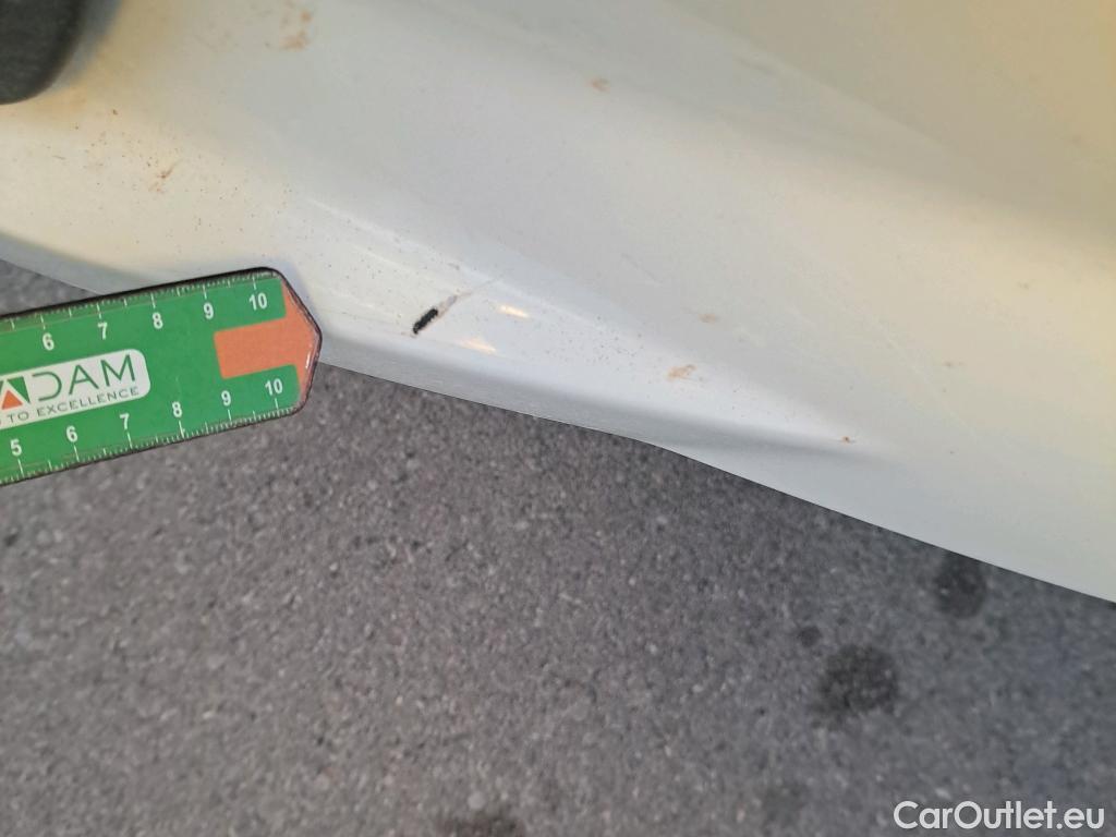  Toyota  Hilux TOYOTA  / 2020 / 4P / pickup 2.8 D-4D 150kW (204CV) Cabina Doble VX #43