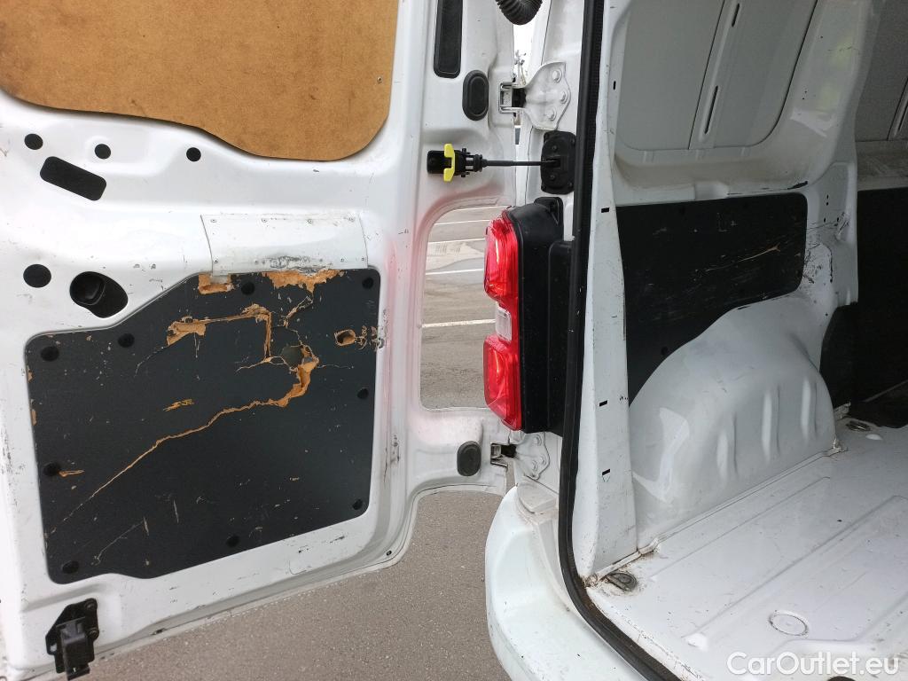  Opel  Vivaro OPEL  / 2019 / 4P / furgón 2.0 Diésel 110kW/150CV M Inc Innovation #16