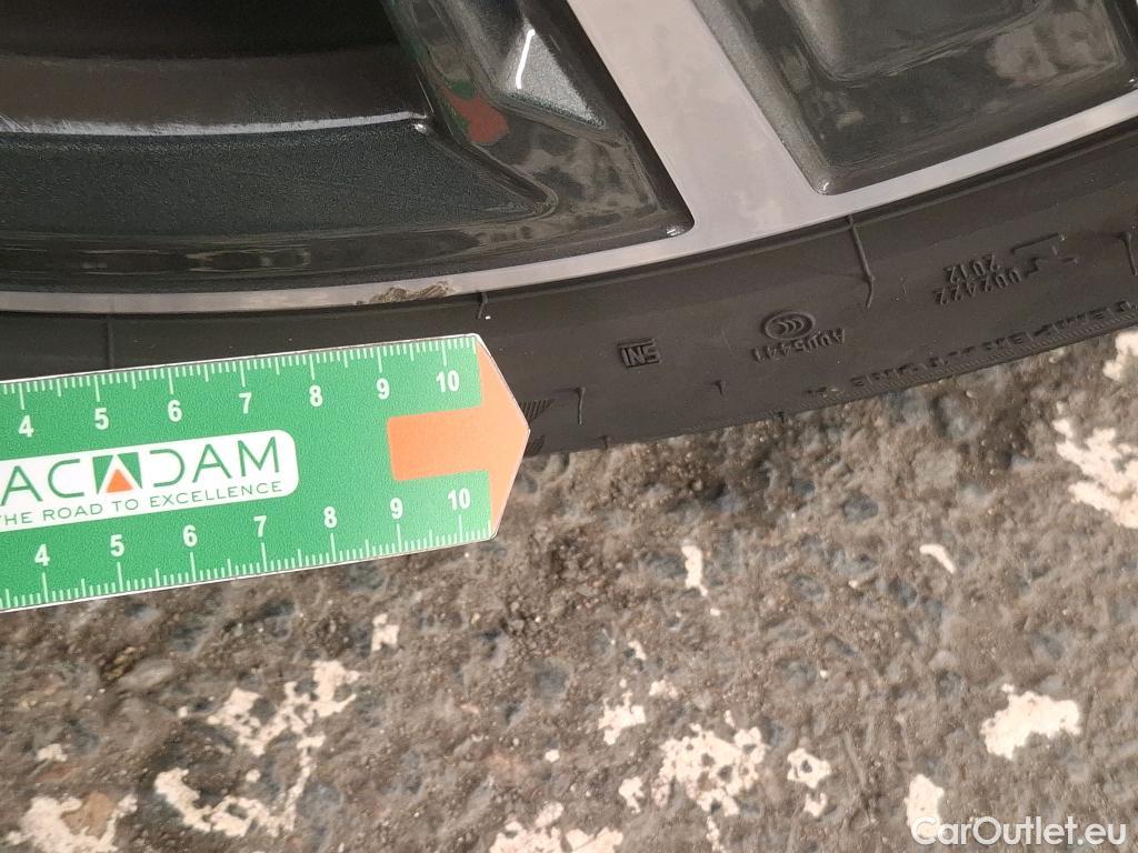  Bmw  Serie 1 BMW Série 1 / 2019 / 5P / Berline 116i DKG7 Business Design #22