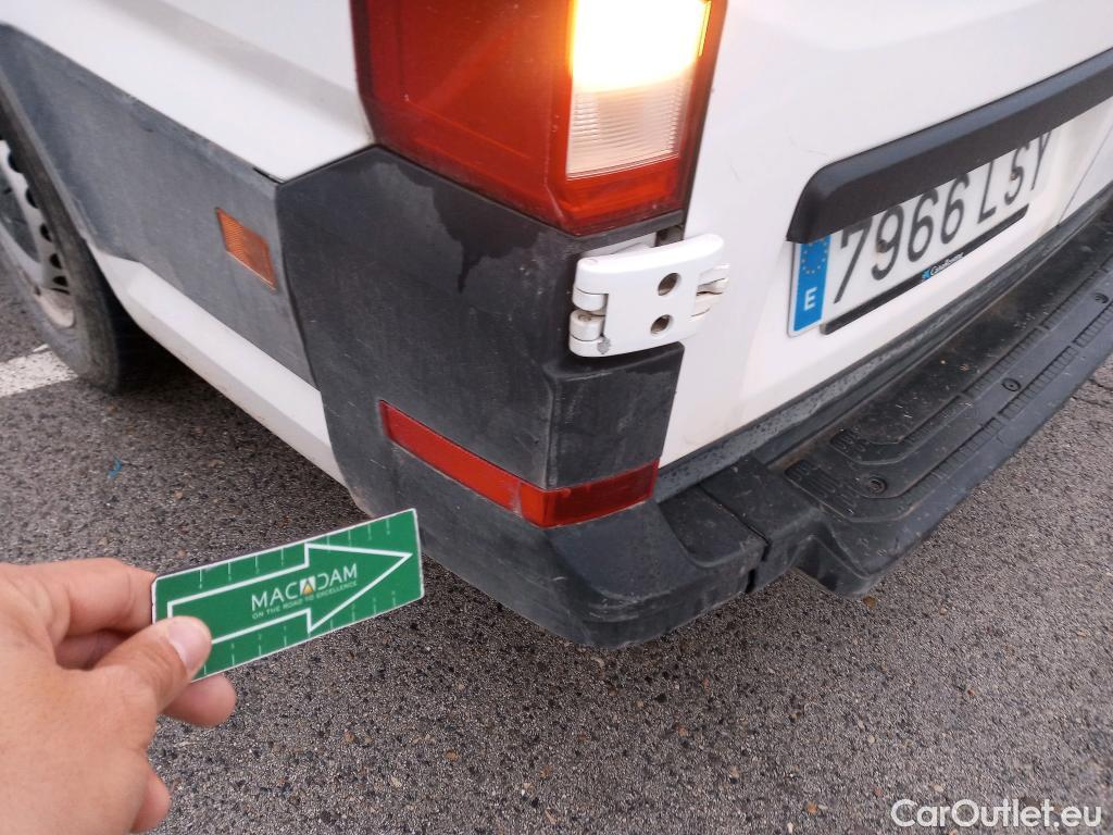  Volkswagen  Crafter VOLKSWAGEN  / 2017 / 4P / furgón 30 Furgón BM TN L3H2 2.0TDI 75kW (102CV) #41