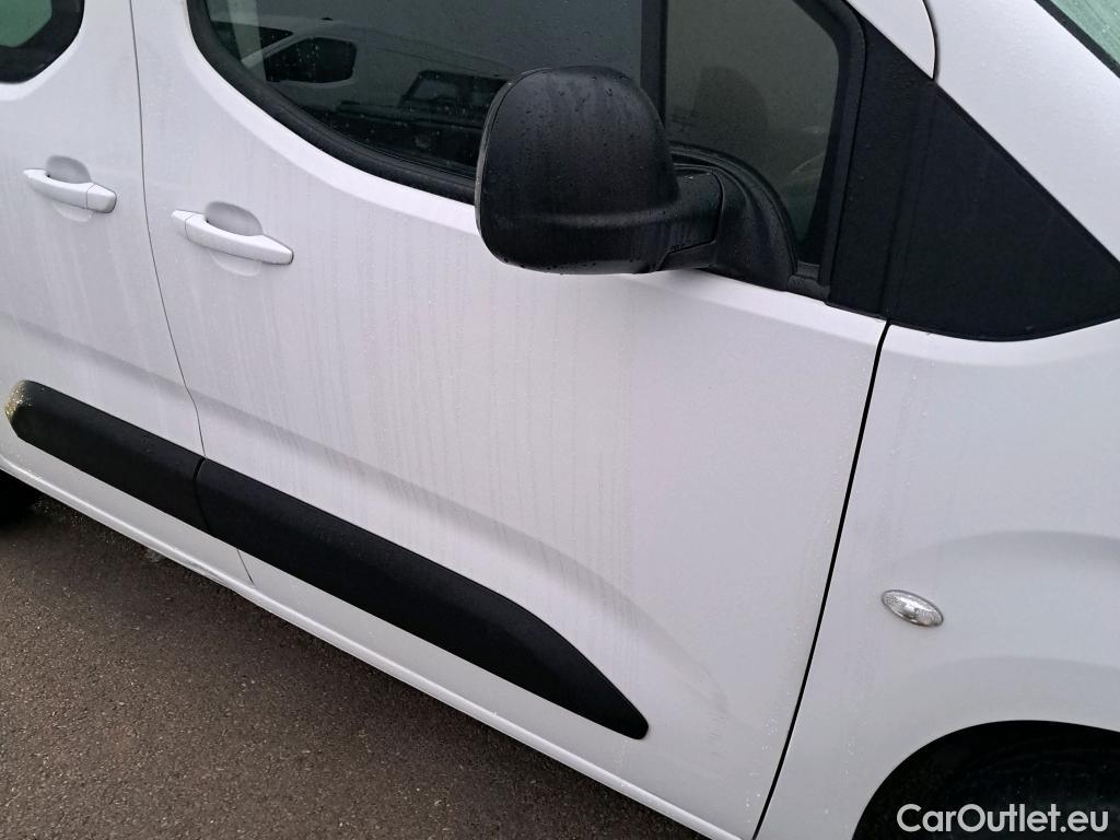  Opel  Combo OPEL  Life / 2018 / 5P / combi 1.5 TD 75kW Business Edition Plus L1 N1 #17