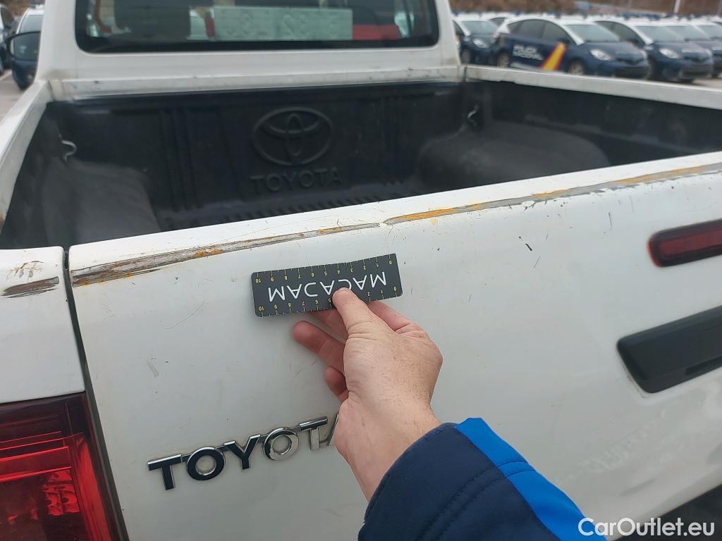  Toyota  Hilux TOYOTA  / 2016 / 4P / pickup 2.4 D-4D Cabina Doble GX #4