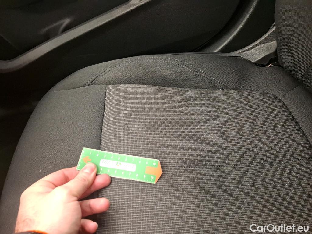  Bmw  Serie 1 BMW Série 1 / 2019 / 5P / Berline 116i DKG7 Business Design #16