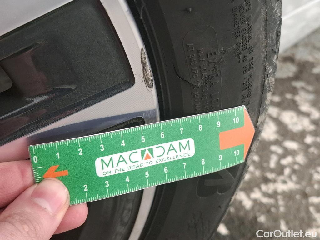  Bmw  Serie 1 BMW Série 1 / 2019 / 5P / Berline 116i DKG7 Business Design #3