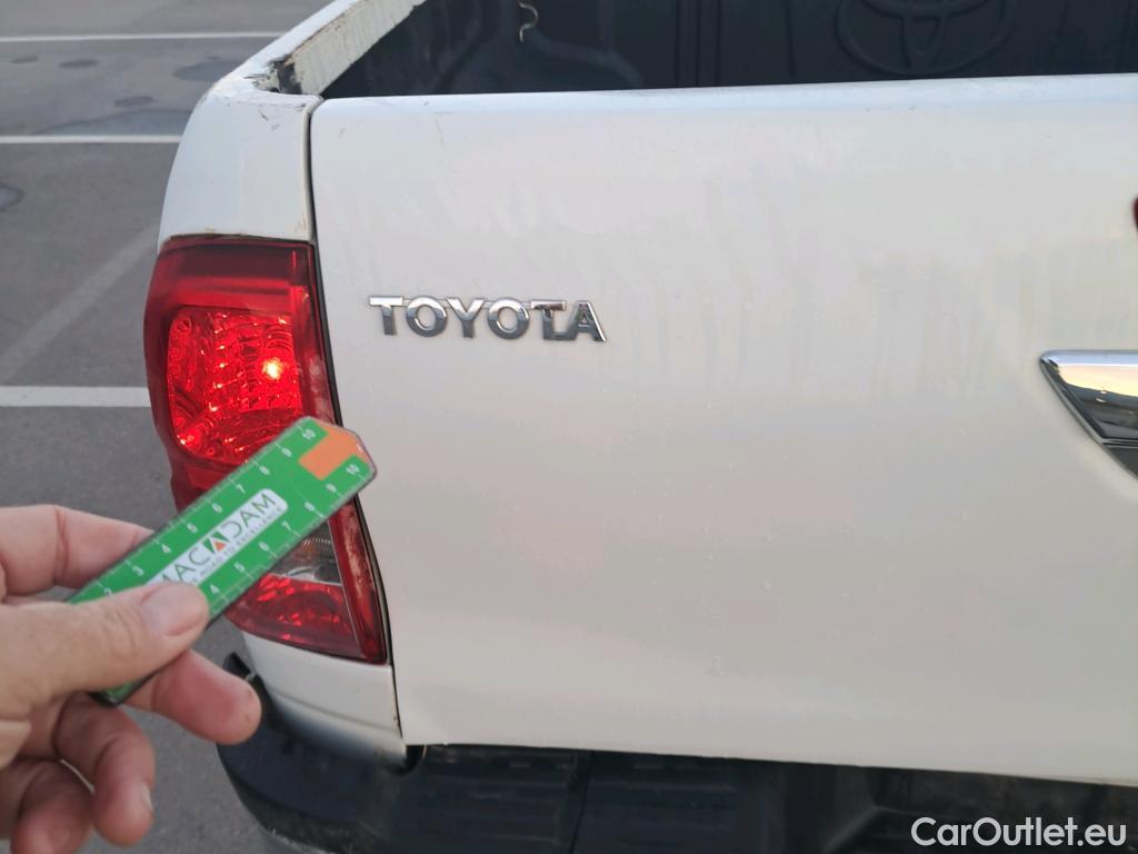  Toyota  Hilux TOYOTA  / 2020 / 4P / pickup 2.8 D-4D 150kW (204CV) Cabina Doble VX #52