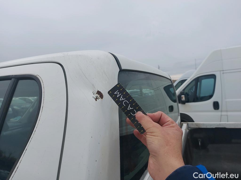  Toyota  Hilux TOYOTA  / 2016 / 4P / pickup 2.4 D-4D Cabina Doble GX #23