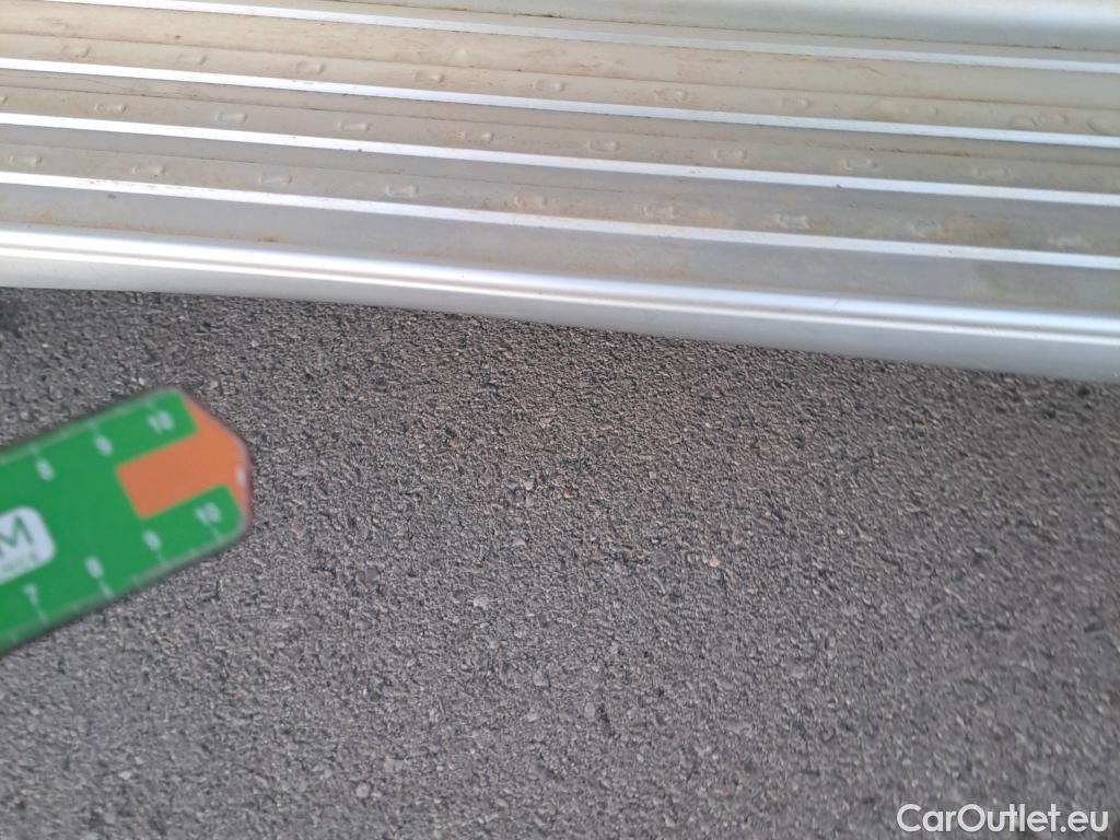  Toyota  Hilux TOYOTA  / 2020 / 4P / pickup 2.8 D-4D 150kW (204CV) Cabina Doble VX #4