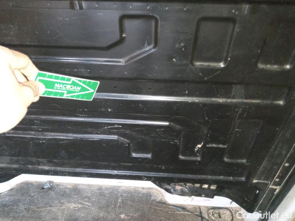  Volkswagen  Crafter VOLKSWAGEN  / 2017 / 4P / furgón 30 Furgón BM TN L3H2 2.0TDI 75kW (102CV) #23