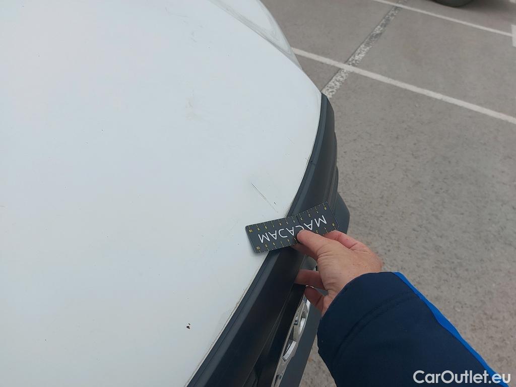  Toyota  Hilux TOYOTA  / 2016 / 4P / pickup 2.4 D-4D Cabina Doble GX #34