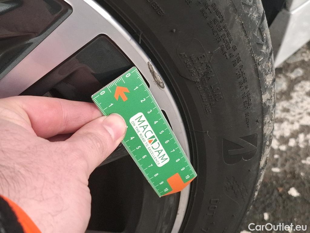  Bmw  Serie 1 BMW Série 1 / 2019 / 5P / Berline 116i DKG7 Business Design #21