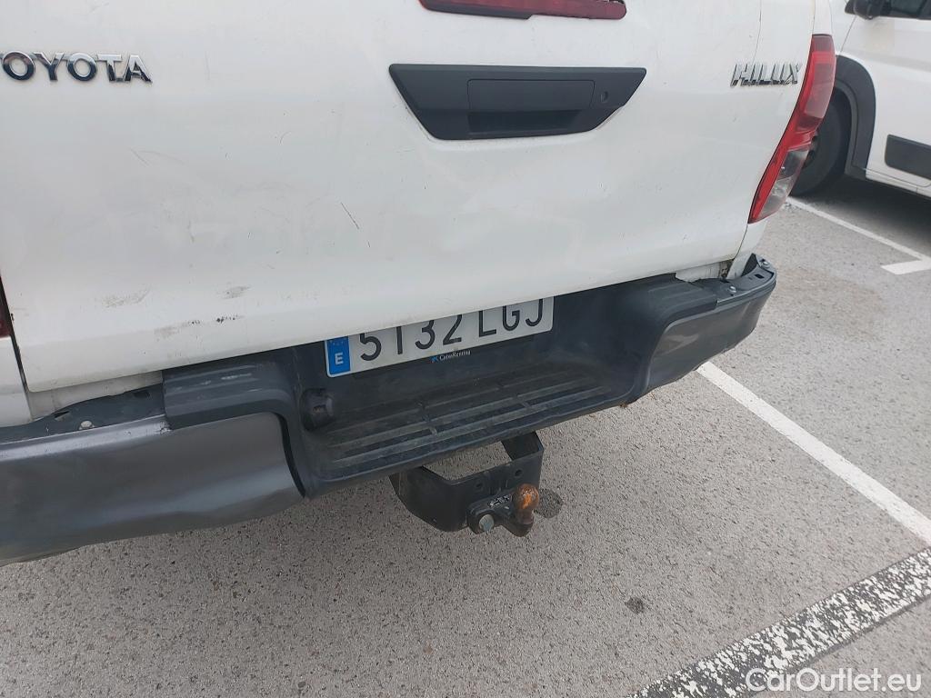  Toyota  Hilux TOYOTA  / 2016 / 4P / pickup 2.4 D-4D Cabina Doble GX #61