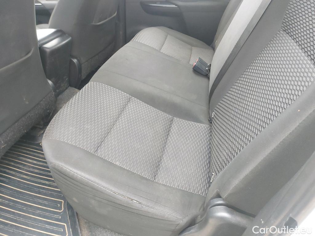  Toyota  Hilux TOYOTA  / 2016 / 4P / pickup 2.4 D-4D Cabina Doble GX #46