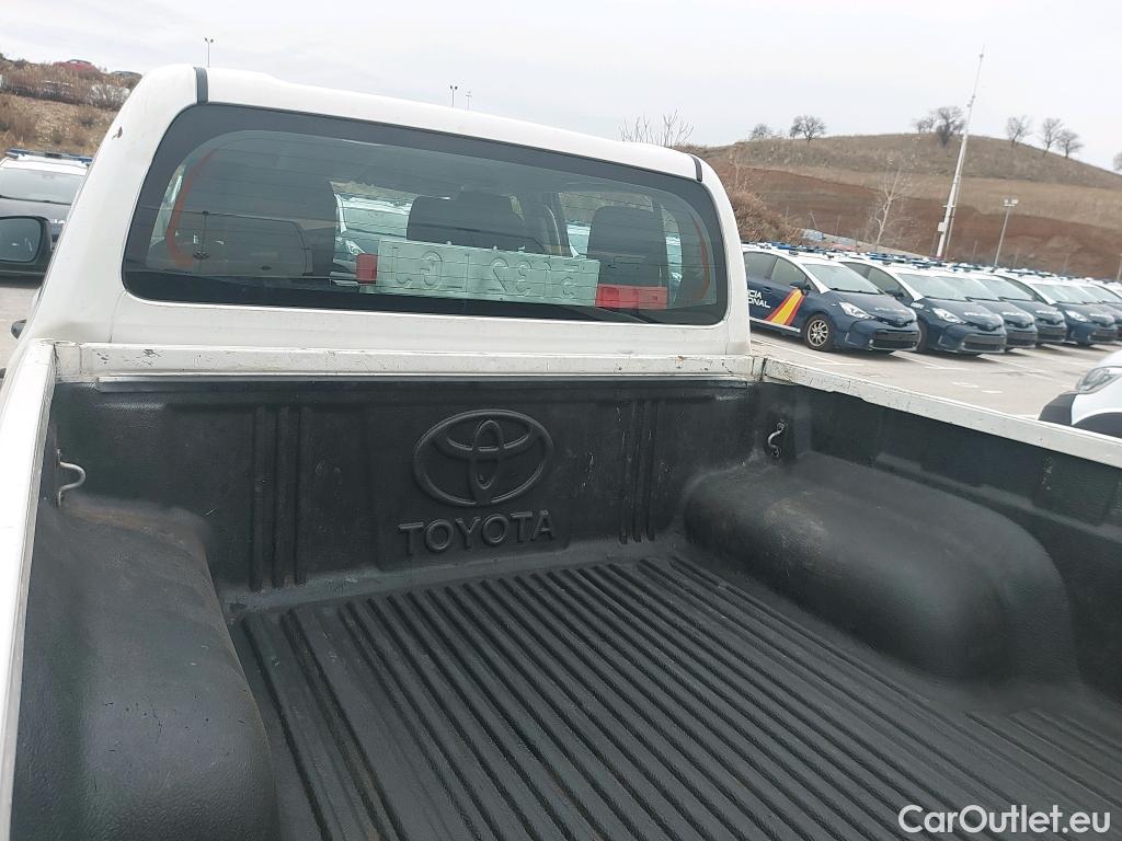  Toyota  Hilux TOYOTA  / 2016 / 4P / pickup 2.4 D-4D Cabina Doble GX #35