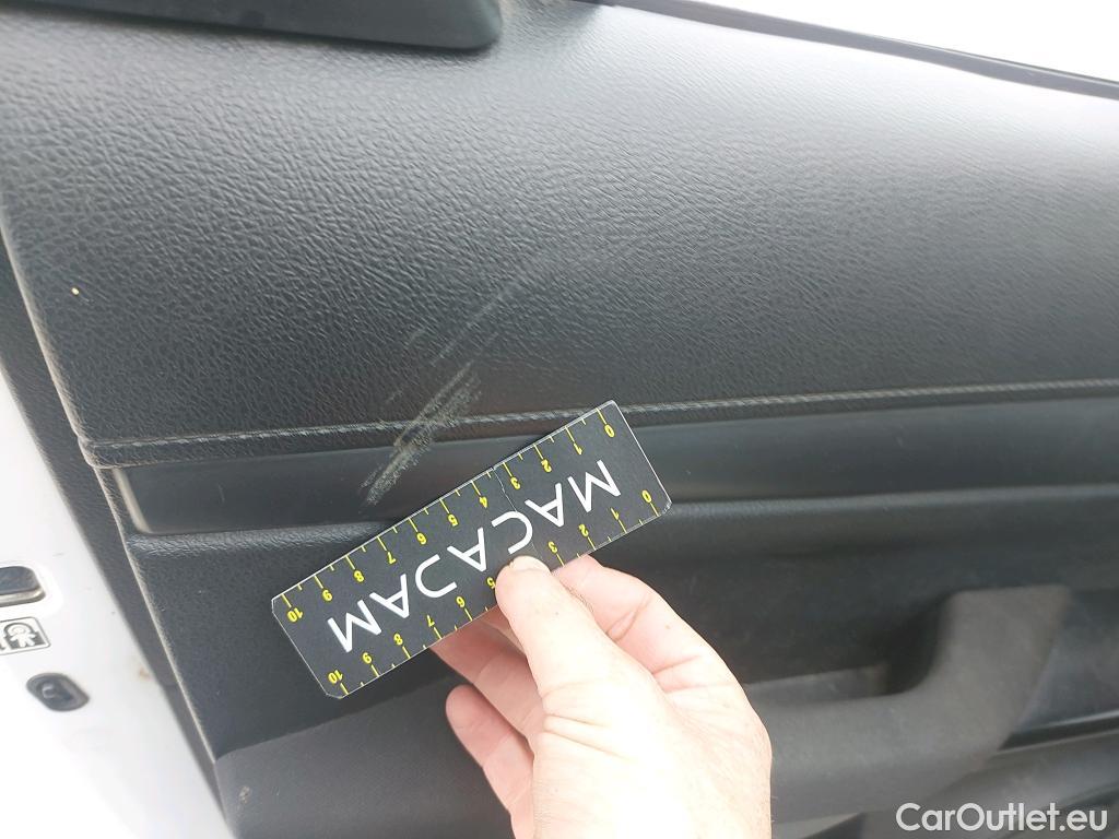  Toyota  Hilux TOYOTA  / 2016 / 4P / pickup 2.4 D-4D Cabina Doble GX #58