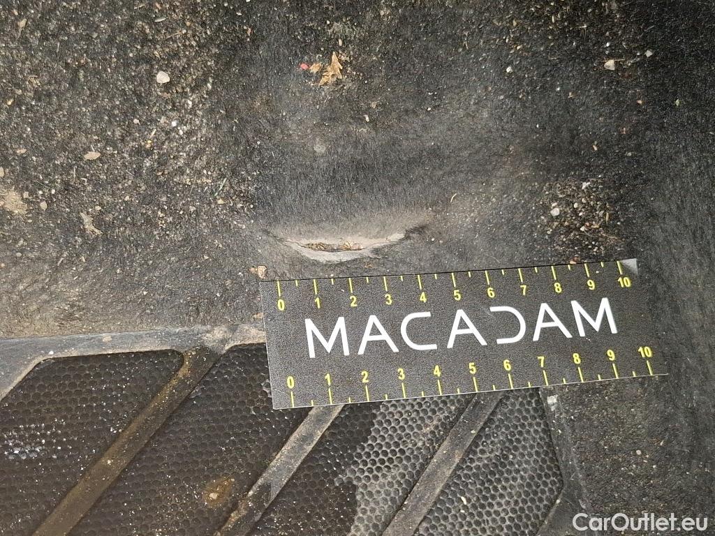  Peugeot  5008  Allure Business 1.5 HDi 130CV BVA8 E6dT #44