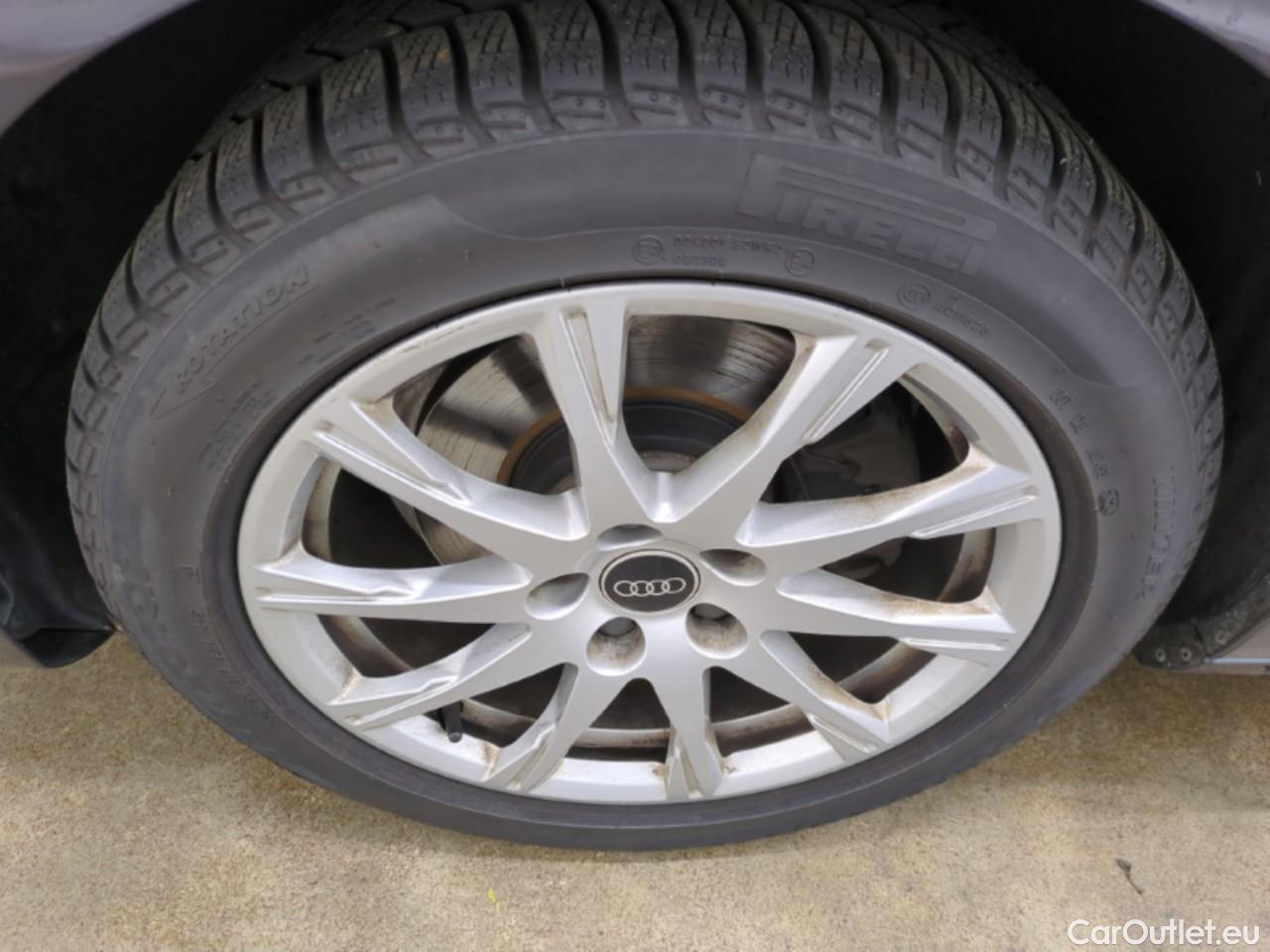  Audi  A4  Avant 35 TDI Business Line 2.0 TDI 165CV BVA7 E6d #12