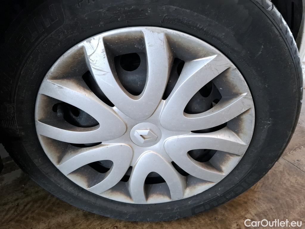  Renault  Clio  IV Air MediaNav 1.5 dCi 75CV BVM5 E6 #2