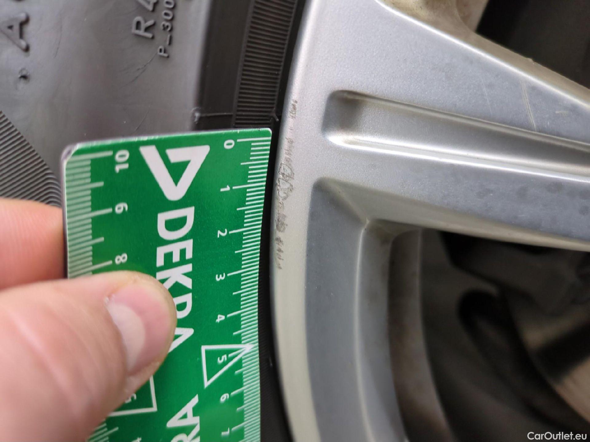  Audi  A4  Avant 35 TDI Business Line 2.0 TDI 165CV BVA7 E6d #11