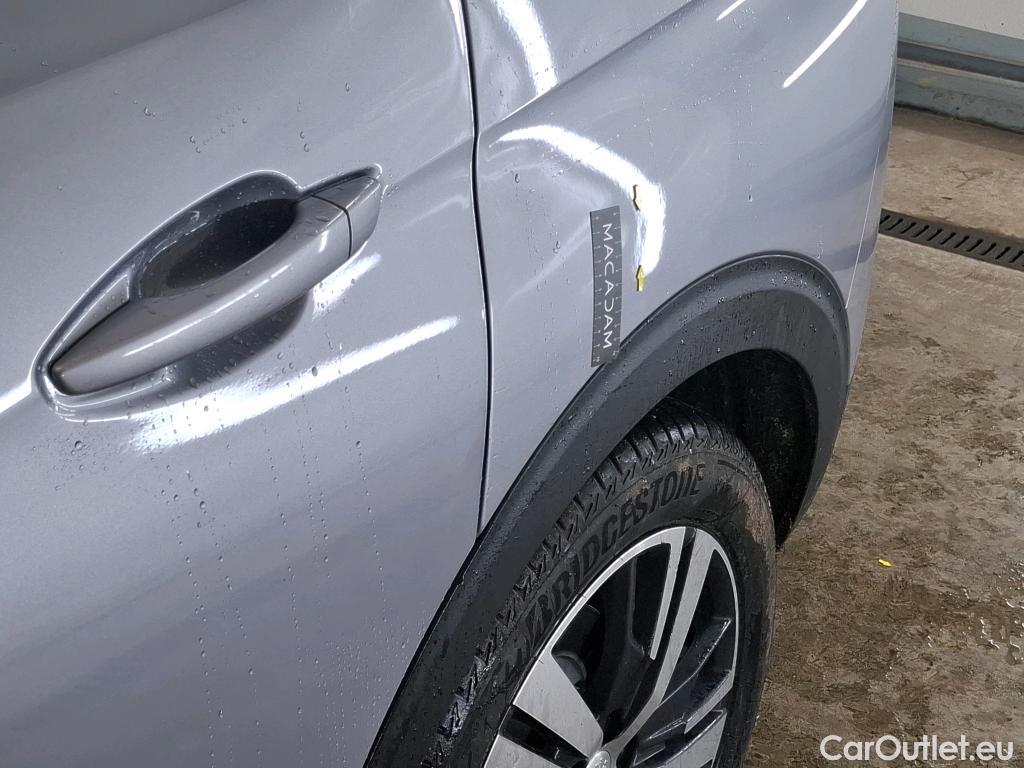  Peugeot  5008  Allure Business 1.5 HDi 130CV BVA8 E6dT #50