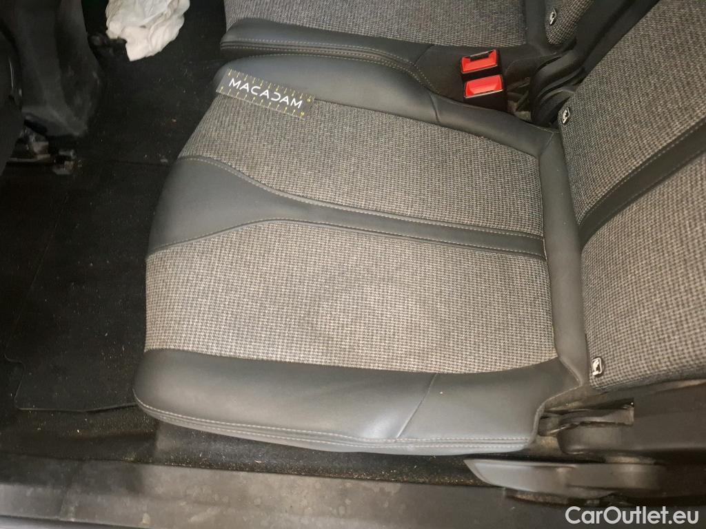  Peugeot  5008  Allure Business 1.5 HDi 130CV BVA8 E6dT #54