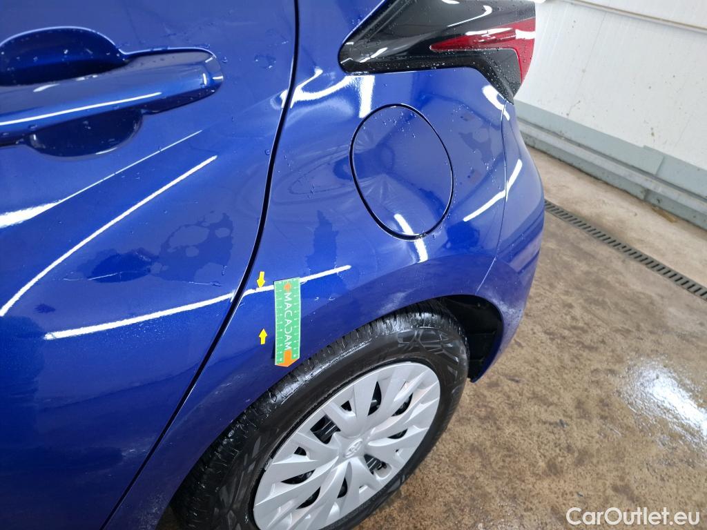  Toyota  Yaris TOYOTA  Hybride / 2019 / 5P / Berline Hybride 116h Dynamic #1