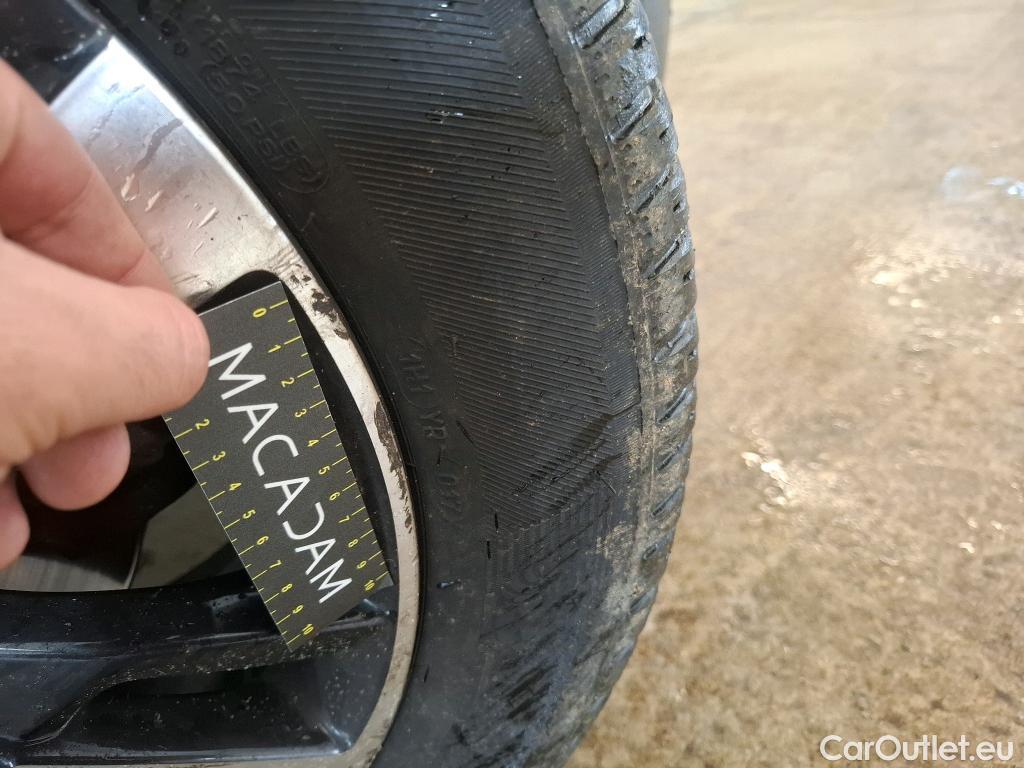  Peugeot  5008  Allure Business 1.5 HDi 130CV BVA8 E6dT #42