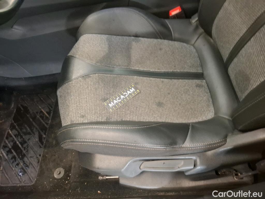  Peugeot  5008  Allure Business 1.5 HDi 130CV BVA8 E6dT #27