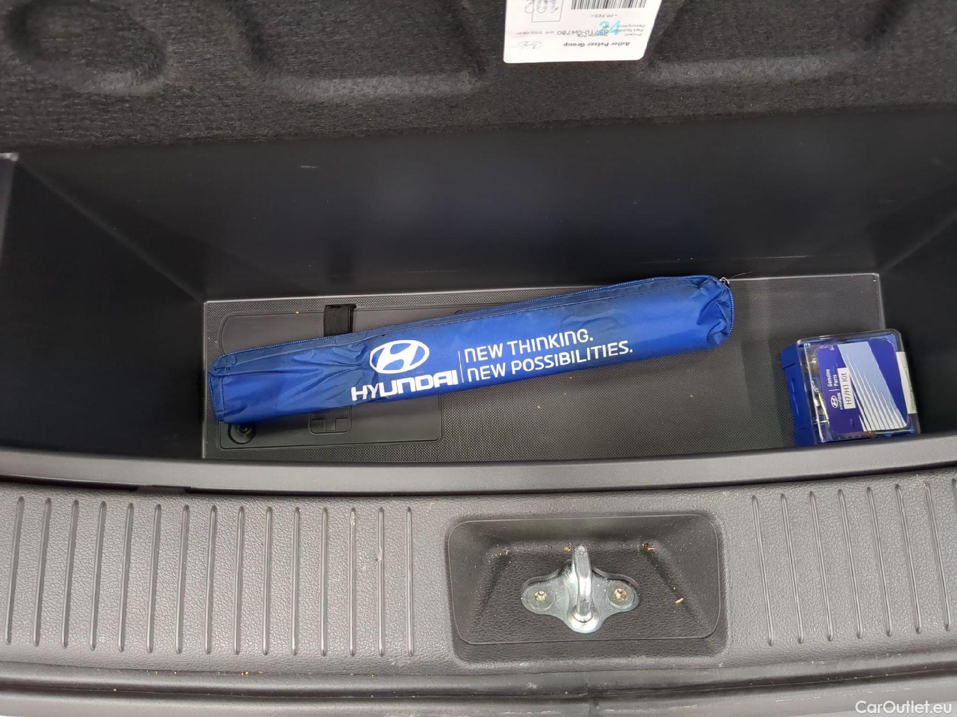  Hyundai  i30 HYUNDAI  Sport Wagon / 2020 / 5P / Break 1.0 T-GDI 120 MHEV DCT-7 N LINE SW #2