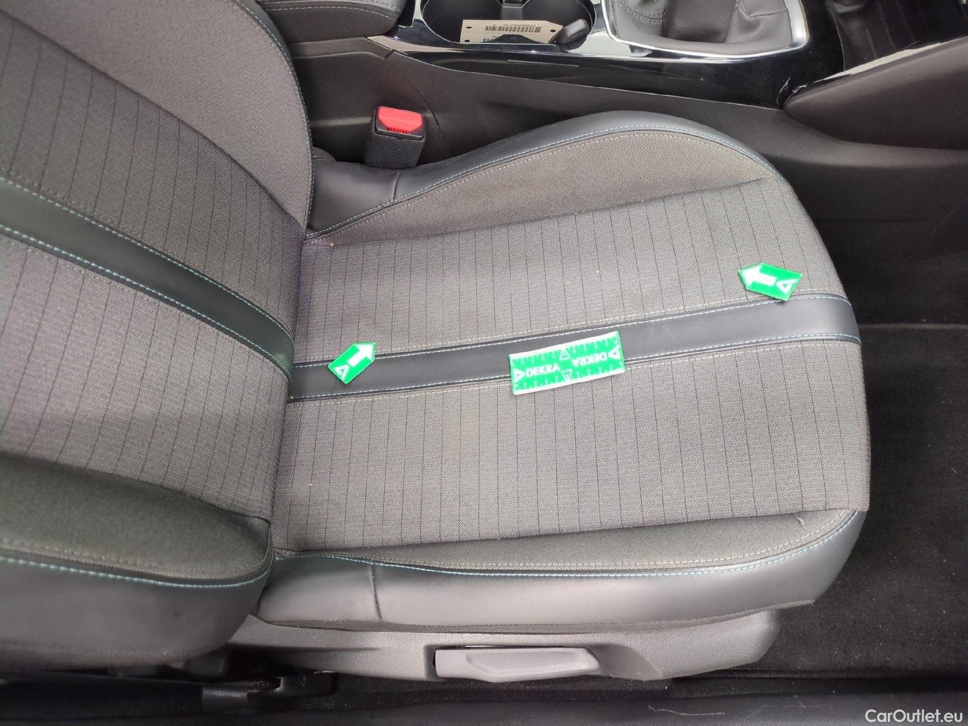  Peugeot  2008  Allure Pack 1.5 HDi 110CV BVM6 E6d #5