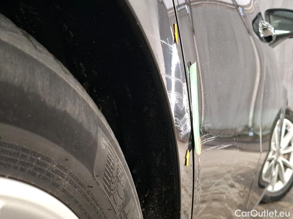  Mercedes  A-Klasse MERCEDES-BENZ Classe A Compact / 2018 / 5P / Berline A 220 d Progressive Line 8G-DCT #4