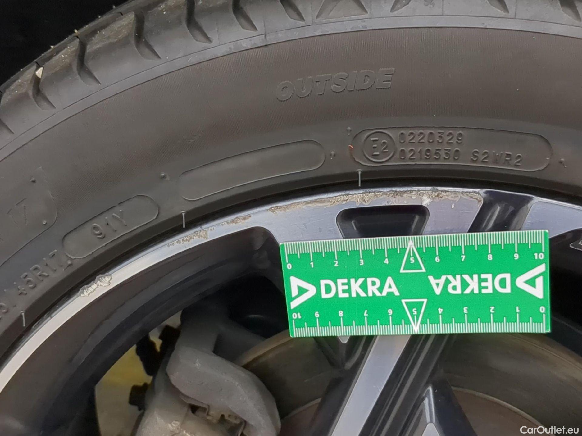  Hyundai  i30 HYUNDAI  Sport Wagon / 2020 / 5P / Break 1.0 T-GDI 120 MHEV DCT-7 N LINE SW #10