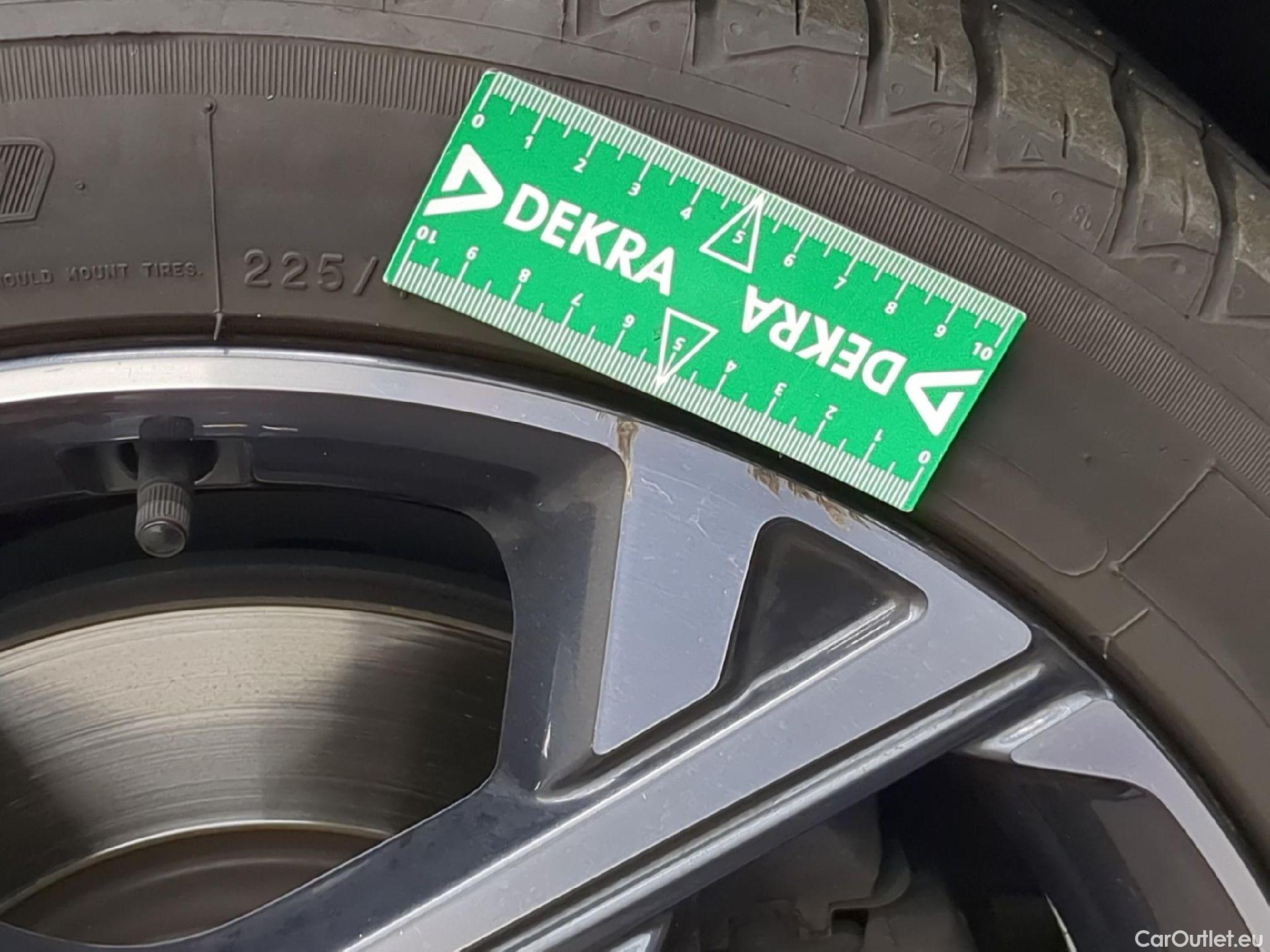  Hyundai  i30 HYUNDAI  Sport Wagon / 2020 / 5P / Break 1.0 T-GDI 120 MHEV DCT-7 N LINE SW #5