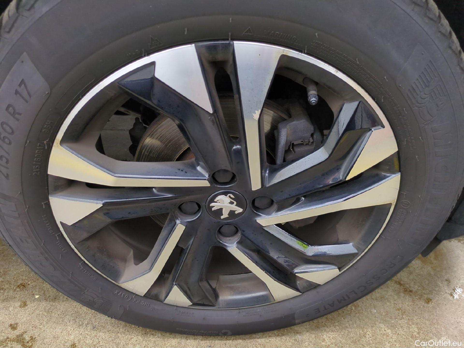  Peugeot  2008  Allure Pack 1.5 HDi 110CV BVM6 E6d #10