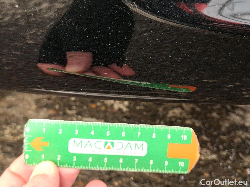  Mercedes  A-Klasse MERCEDES-BENZ Classe A Compact / 2018 / 5P / Berline A 220 d Progressive Line 8G-DCT #11