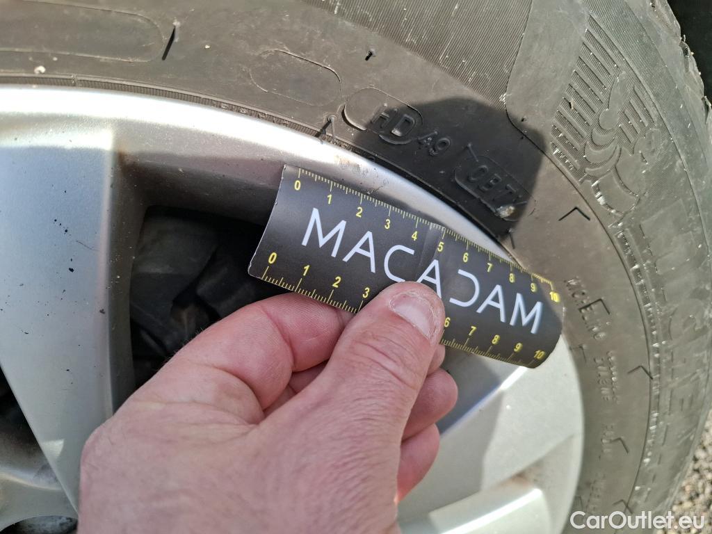  Citroen  DS5 DS DS 5 5p Berline BlueHDi 120 Manuel Executive #21