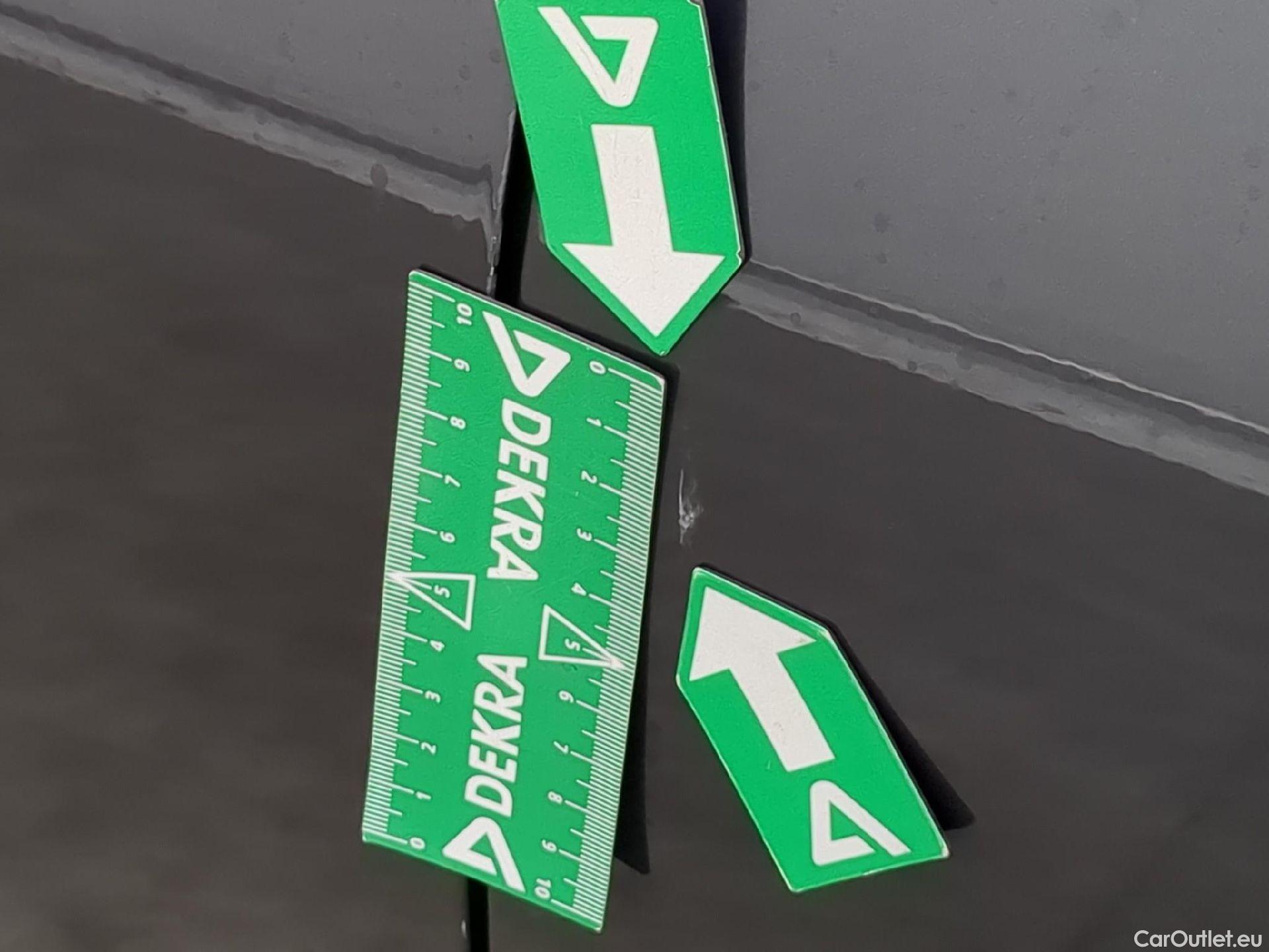  Hyundai  i30 HYUNDAI  Sport Wagon / 2020 / 5P / Break 1.0 T-GDI 120 MHEV DCT-7 N LINE SW #23