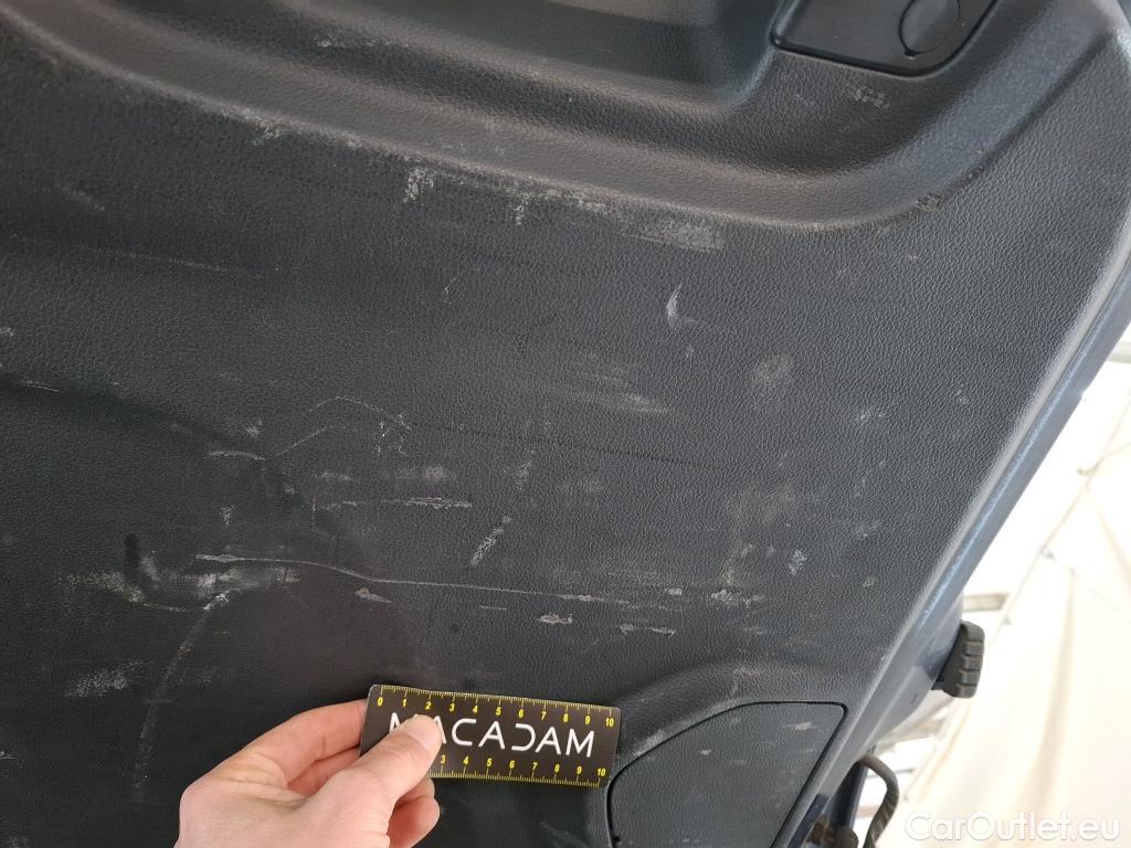  Ford  Grand C-Max FORD  5p Monovolume 1.5 TDCi 120ch S&S Titanium #17