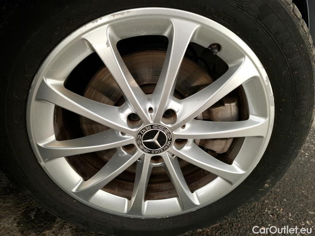  Mercedes  A-Klasse MERCEDES-BENZ Classe A Compact / 2018 / 5P / Berline A 220 d Progressive Line 8G-DCT #22