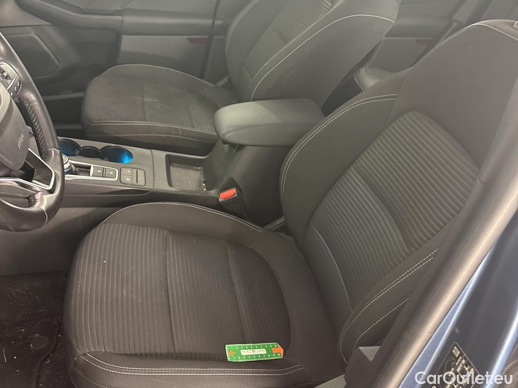  Ford  Kuga FORD  / 2019 / 5P / SUV 2.5 190 hybrid Flexifuel Pshift Titanium #32