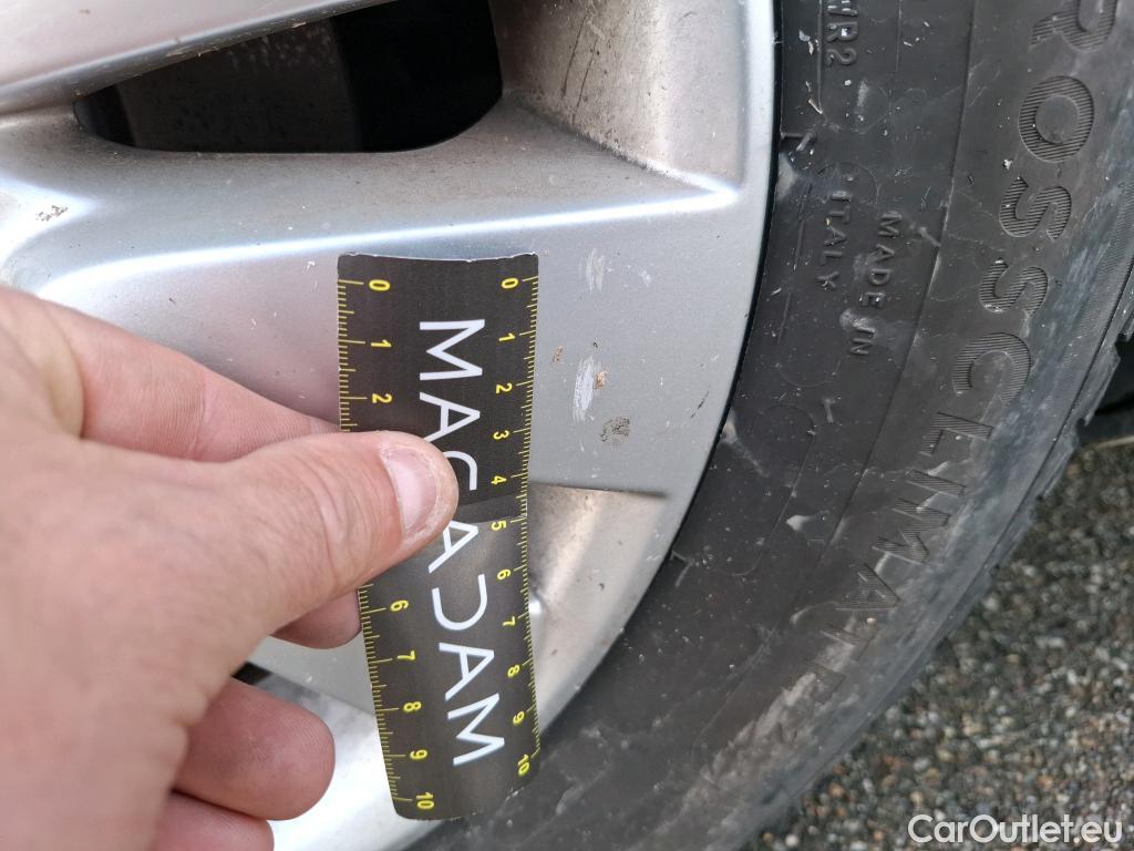  Citroen  DS5 DS DS 5 5p Berline BlueHDi 120 Manuel Executive #13