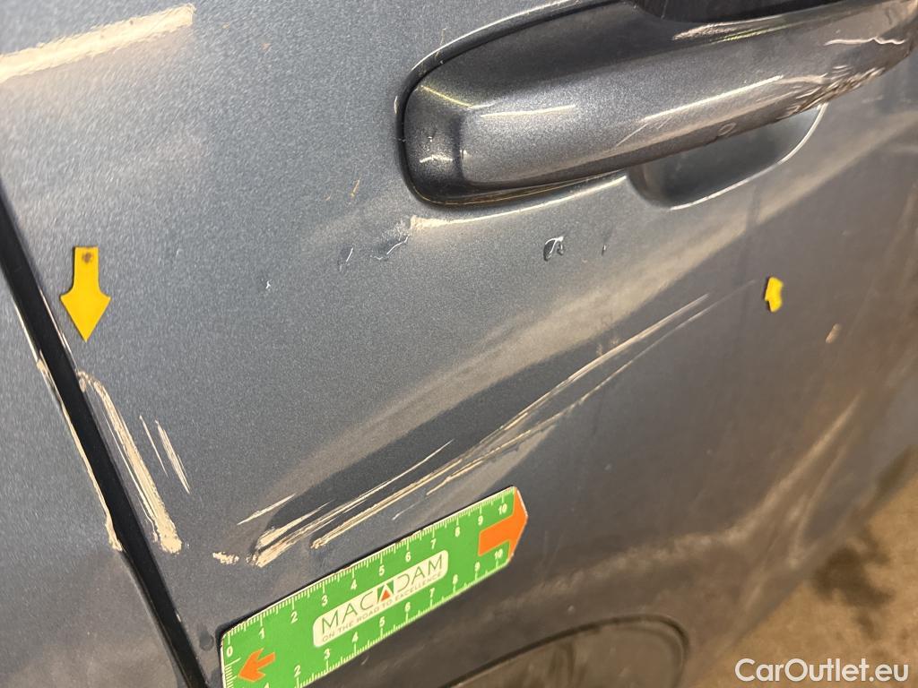  Ford  Kuga FORD  / 2019 / 5P / SUV 2.5 190 hybrid Flexifuel Pshift Titanium #2