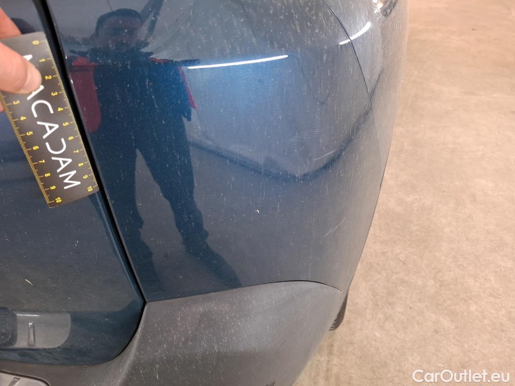  Peugeot  5008  Allure Pack 1.5 HDi 130CV BVA8 7 Sieges E6d #9