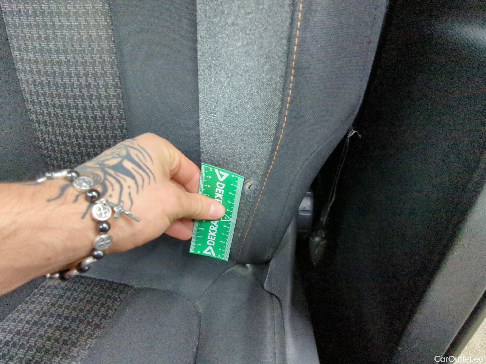  Peugeot  5008  Active Business 1.5 HDi 130CV BVA8 7 Sieges E6dT #2