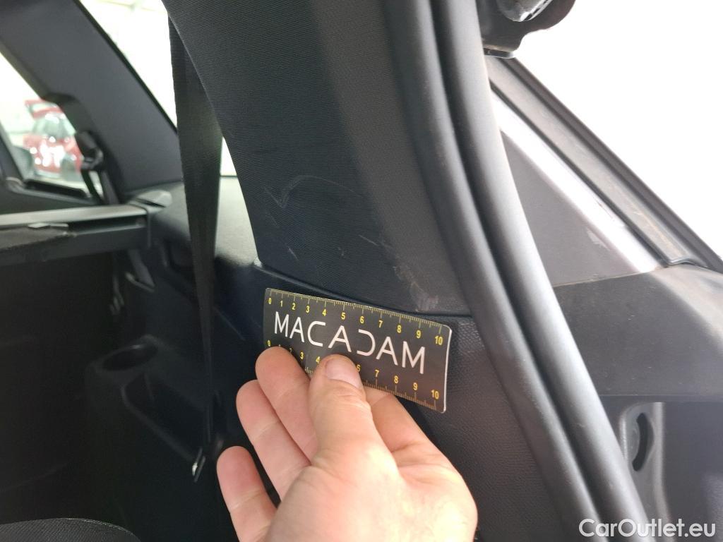  Peugeot  5008  Active Pack 1.5 HDi 130CV BVA8 7 Sieges E6d #38