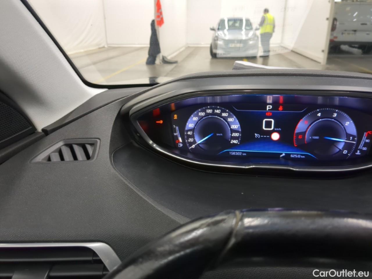  Peugeot  5008  Active Business 1.5 HDi 130CV BVA8 7 Sieges E6dT #1