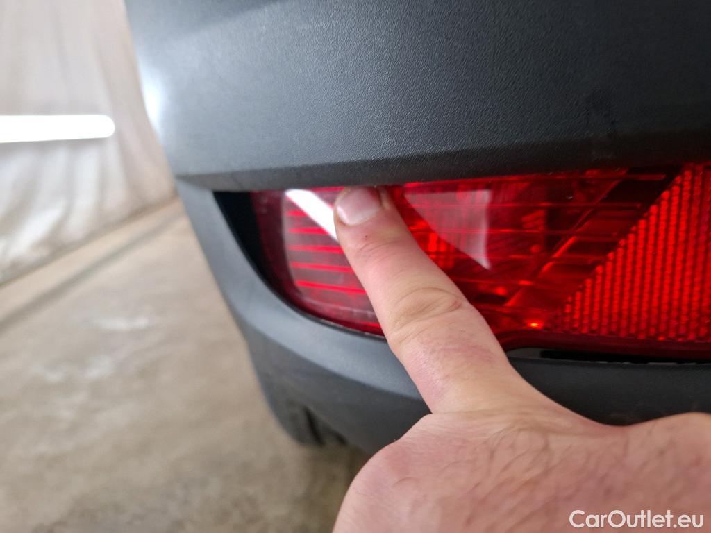  Peugeot  5008  Active Pack 1.5 HDi 130CV BVA8 7 Sieges E6d #40