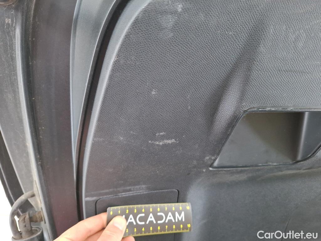  Peugeot  5008  Allure Pack 1.5 HDi 130CV BVA8 7 Sieges E6d #14