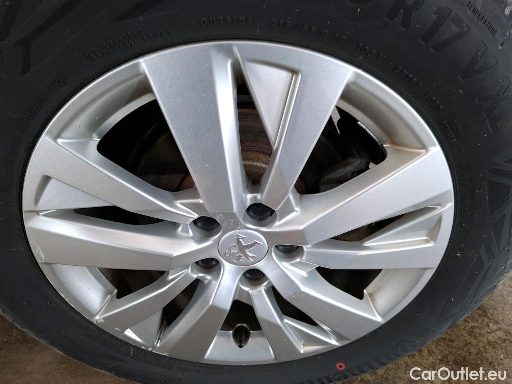  Peugeot  5008  Active Pack 1.5 HDi 130CV BVA8 7 Sieges E6d #30